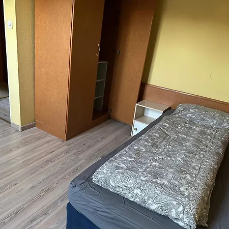 Zur Schwarzen Olive 11 * Erlangen